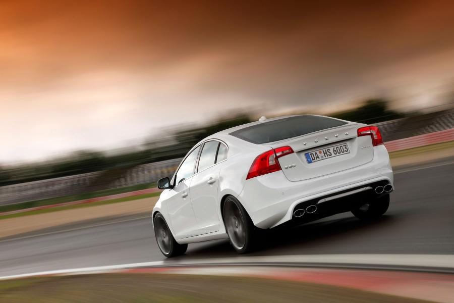  Volvo S60 by Heico Sportiv 2011 года  (фото 8 из 12)